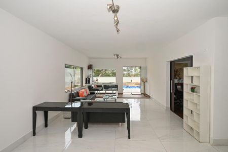 Sala de casa para alugar com 6 quartos, 690m² em Jardim Vitoria Regia (zona Oeste), São Paulo