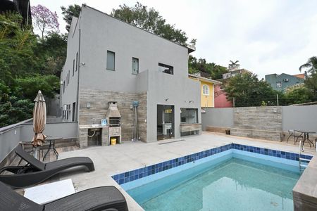 Casa para alugar com 690m², 6 quartos e 5 vagasChurrasqueira