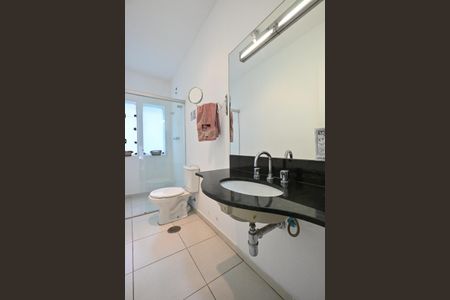Casa para alugar com 690m², 6 quartos e 5 vagasBanheiro 1