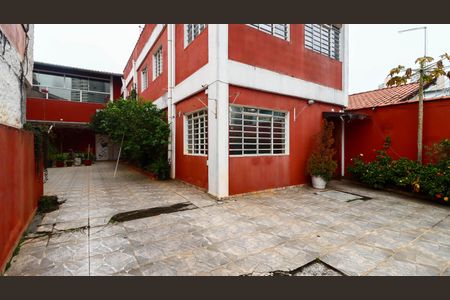 Garagem de casa à venda com 8 quartos, 269m² em Vila Ernesto, São Paulo