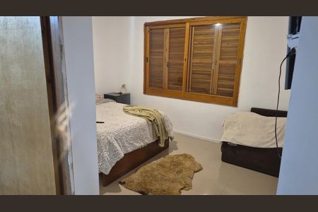 Quarto de casa de condomínio à venda com 2 quartos, 80m² em Belém Velho, Porto Alegre