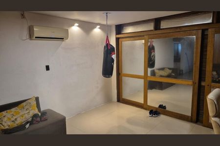Casa de Condomínio à venda com 2 quartos, 80m² em Belém Velho, Porto Alegre
