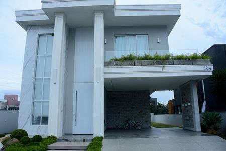 Fachada de casa de condomínio para alugar com 2 quartos, 235m² em Distrito Industrial, Cachoeirinha