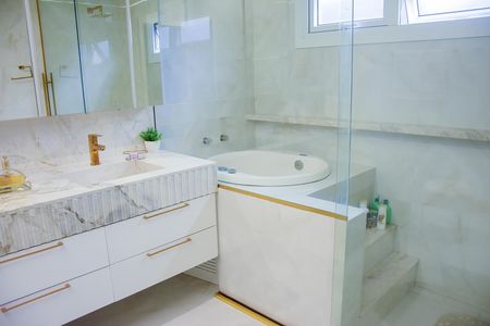 Banheiro da Suíte de casa de condomínio para alugar com 2 quartos, 235m² em Distrito Industrial, Cachoeirinha