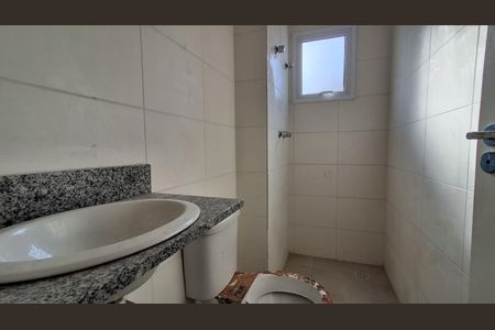 Apartamento à venda com 47m², 2 quartos e 1 vaga Apartamento à venda com 47m², 2 quartos e 1 vagaBanheiro Social