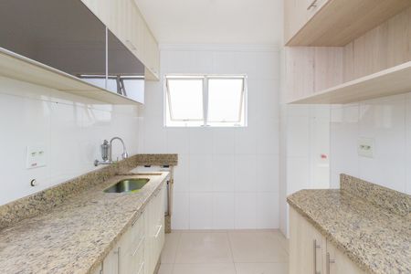 Cozinha de apartamento para alugar com 2 quartos, 52m² em Cidade D’abril, São Paulo