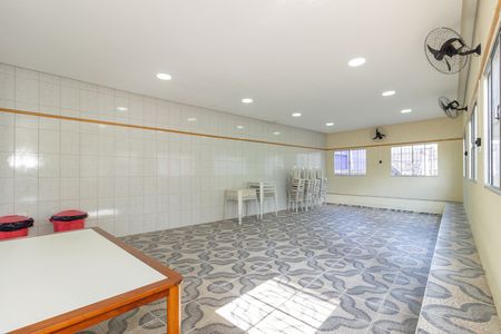 Apartamento para alugar com 52m², 2 quartos e 1 vaga Apartamento para alugar com 52m², 2 quartos e 1 vagaÁrea comum - Salão de festas