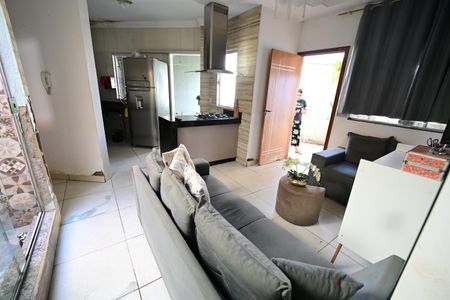 Casa à venda com 3 quartos, 125m² em Residencial Itaipú, Goiânia