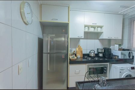 Cozinha de apartamento à venda com 2 quartos, 50m² em Vila Satúrnia, Campinas