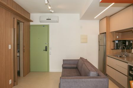 Sala e Cozinha de apartamento para alugar com 1 quarto, 35m² em Água Branca, São Paulo