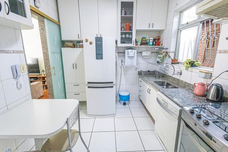 Apartamento à venda com 126m², 3 quartos e 2 vagas Apartamento à venda com 126m², 3 quartos e 2 vagascozinha