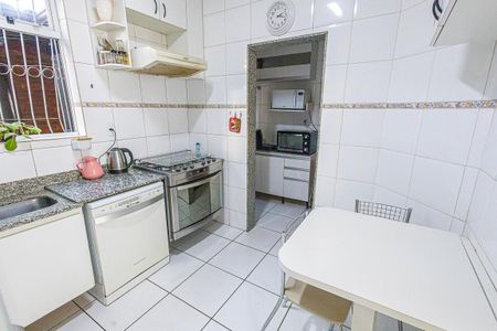 Apartamento à venda com 126m², 3 quartos e 2 vagas Apartamento à venda com 126m², 3 quartos e 2 vagascozinha