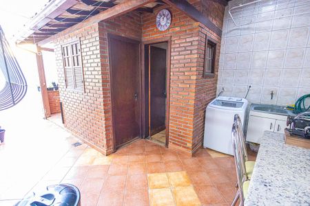 Apartamento à venda com 126m², 3 quartos e 2 vagas Apartamento à venda com 126m², 3 quartos e 2 vagasarea privativa e de serviço