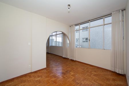 Apartamento para alugar com 119m², 3 quartos e 1 vaga Apartamento para alugar com 119m², 3 quartos e 1 vagaSala