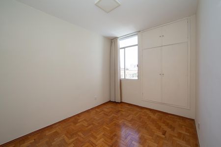 Apartamento para alugar com 119m², 3 quartos e 1 vaga Apartamento para alugar com 119m², 3 quartos e 1 vagaQuarto