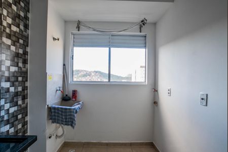 Apartamento para alugar com 38m², 2 quartos e 1 vaga Apartamento para alugar com 38m², 2 quartos e 1 vagaCozinha e Área de Serviço