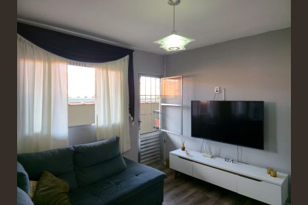 Sala  de casa de condomínio para alugar com 2 quartos, 170m² em Jardim Albertina, Guarulhos
