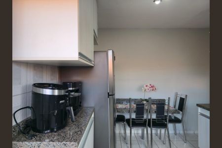 Cozinha  de casa de condomínio para alugar com 2 quartos, 170m² em Jardim Albertina, Guarulhos