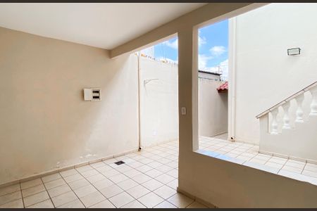 Casa para alugar com 150m², 3 quartos e 2 vagas Casa para alugar com 150m², 3 quartos e 2 vagasÁrea de Serviço