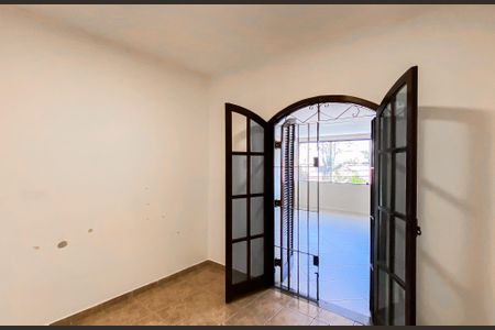 Casa para alugar com 150m², 3 quartos e 2 vagas Casa para alugar com 150m², 3 quartos e 2 vagasSuite