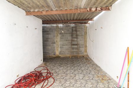 Casa à venda com 214m², 2 quartos e 4 vagas Casa à venda com 214m², 2 quartos e 4 vagasÁrea de Serviço
