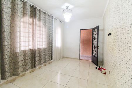 Casa à venda com 214m², 2 quartos e 4 vagas Casa à venda com 214m², 2 quartos e 4 vagasSala