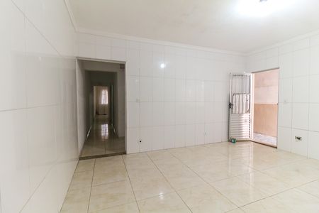 Casa à venda com 214m², 2 quartos e 4 vagas Casa à venda com 214m², 2 quartos e 4 vagasCozinha