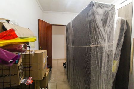 Casa à venda com 214m², 2 quartos e 4 vagas Casa à venda com 214m², 2 quartos e 4 vagasQuarto 2