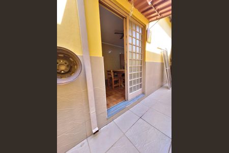 Área externa de casa à venda com 3 quartos, 180m² em Jardim Amazonas, Campinas