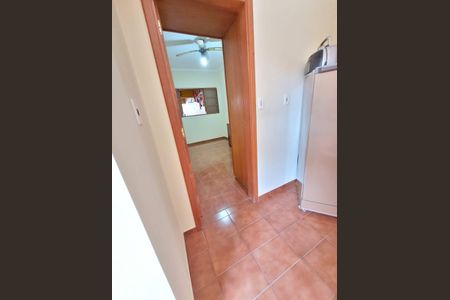 Casa à venda com 180m², 3 quartos e 2 vagas Casa à venda com 180m², 3 quartos e 2 vagasCozinha