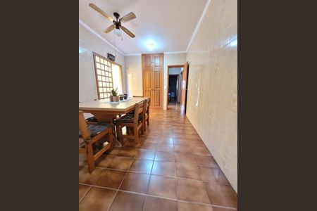 Sala de casa à venda com 3 quartos, 180m² em Jardim Amazonas, Campinas