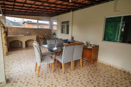 Casa à venda com 300m², 4 quartos e 3 vagas Casa à venda com 300m², 4 quartos e 3 vagasÁrea gourmet (casa sobrado)