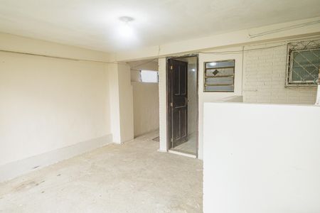Casa à venda com 300m², 4 quartos e 3 vagas Casa à venda com 300m², 4 quartos e 3 vagasQuintal