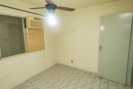 Casa à venda com 300m², 4 quartos e 3 vagas Casa à venda com 300m², 4 quartos e 3 vagasQuarto 1