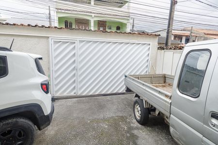 Garagem de casa à venda com 4 quartos, 300m² em Campo Grande, Rio de Janeiro