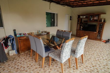 Casa à venda com 300m², 4 quartos e 3 vagas Casa à venda com 300m², 4 quartos e 3 vagasÁrea gourmet (casa sobrado)