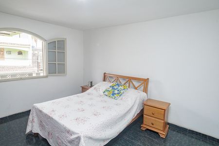 Casa à venda com 300m², 4 quartos e 3 vagas Casa à venda com 300m², 4 quartos e 3 vagasQuarto 1 (casa sobrado)
