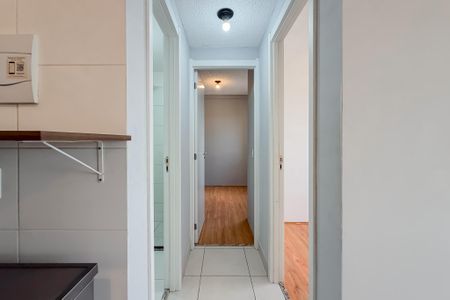 Corredor de apartamento para alugar com 2 quartos, 32m² em Cambuci, São Paulo