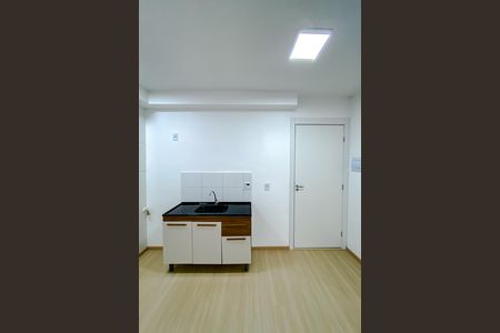 Apartamento para alugar com 35m², 2 quartos e sem vaga Apartamento para alugar com 35m², 2 quartos e sem vagaCozinha e Área de Serviço