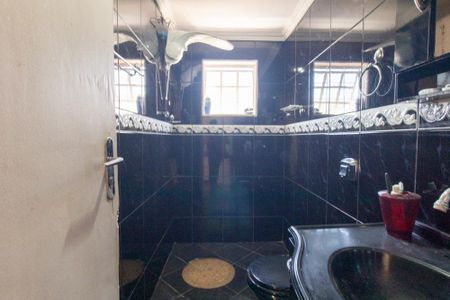 Casa de condomínio à venda com 120m², 3 quartos e 2 vagas Casa de condomínio à venda com 120m², 3 quartos e 2 vagasBanheiro da Suite