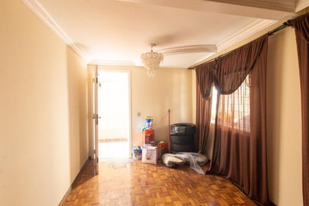 Casa de condomínio à venda com 120m², 3 quartos e 2 vagas Casa de condomínio à venda com 120m², 3 quartos e 2 vagasSala