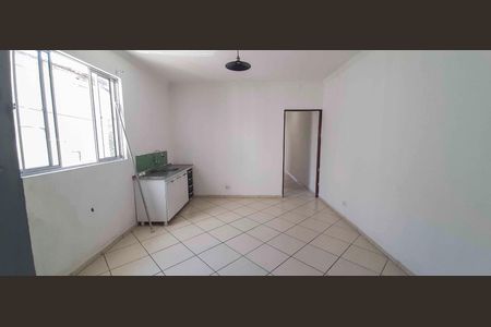 Cozinha de casa para alugar com 2 quartos, 110m² em Vila Yara, Osasco