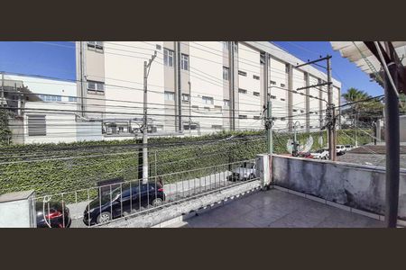 Casa para alugar com 2 quartos, 110m² em Vila Yara, Osasco