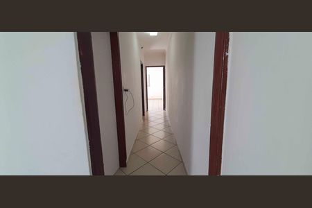 Corredor de casa para alugar com 2 quartos, 110m² em Vila Yara, Osasco