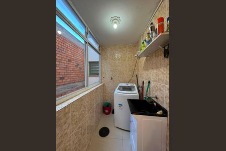 Área de serviço de apartamento para alugar com 2 quartos, 62m² em Passo d’Areia, Porto Alegre