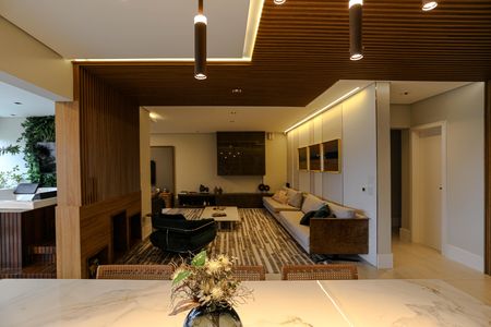 Apartamento para alugar com 241m², 3 quartos e 4 vagasSala