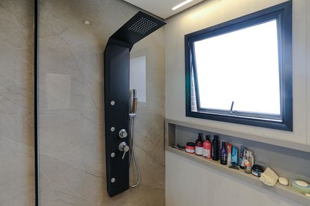 Apartamento para alugar com 241m², 3 quartos e 4 vagasBanheiro - Quarto 1 - Suíte