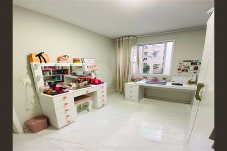 Apartamento à venda com 37m², 2 quartos e 1 vaga