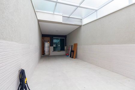Garagem de casa à venda com 3 quartos, 125m² em Vila Granada, São Paulo