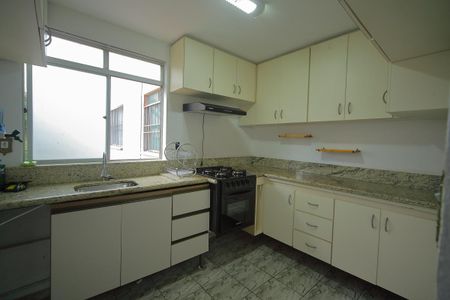 Cozinha  de apartamento para alugar com 2 quartos, 53m² em Santa Terezinha, São Bernardo do Campo